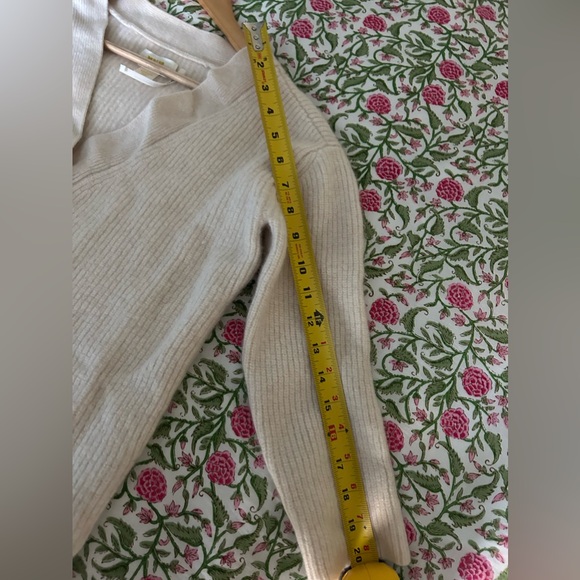 Maeve by Anthropologie 100% Cashmere Cream Colored Cropped Cardigan - Picture 9 of 10